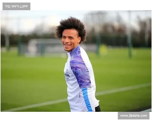 德甲战术板调整直播化，教练临场指令影响攻防